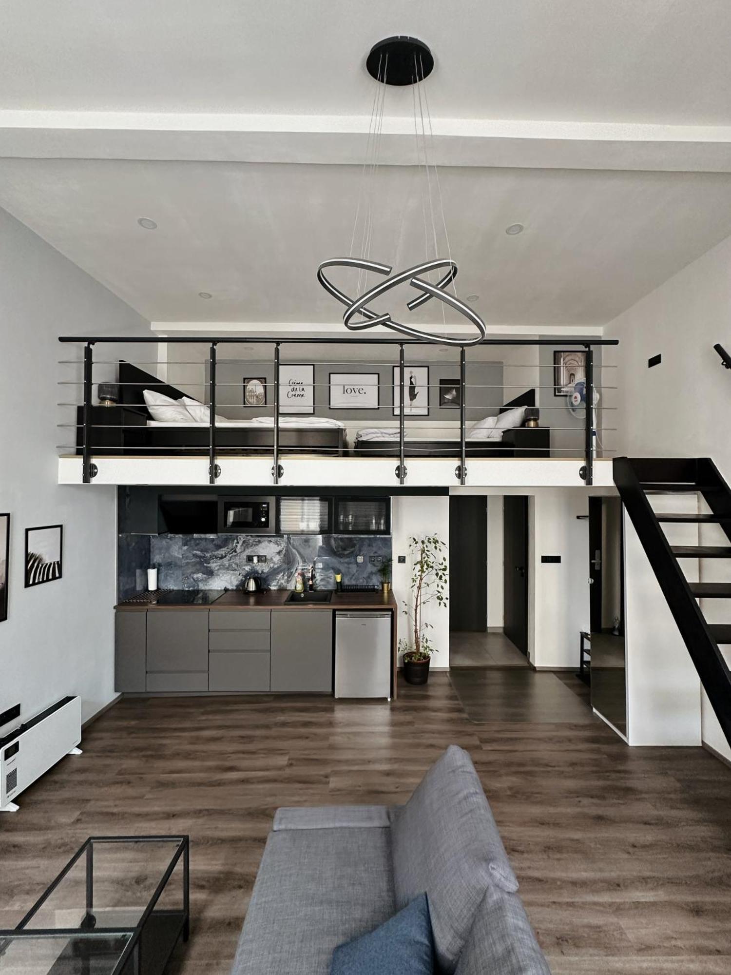Contemporary Jindrisska Apartment Прага Екстер'єр фото